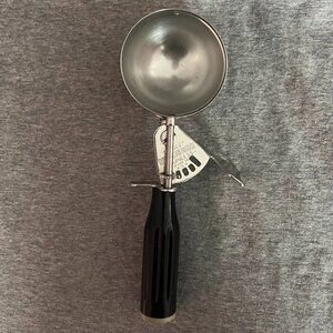 Hamilton Beach Model 67 Stainless Steel Ice Cream Scoop